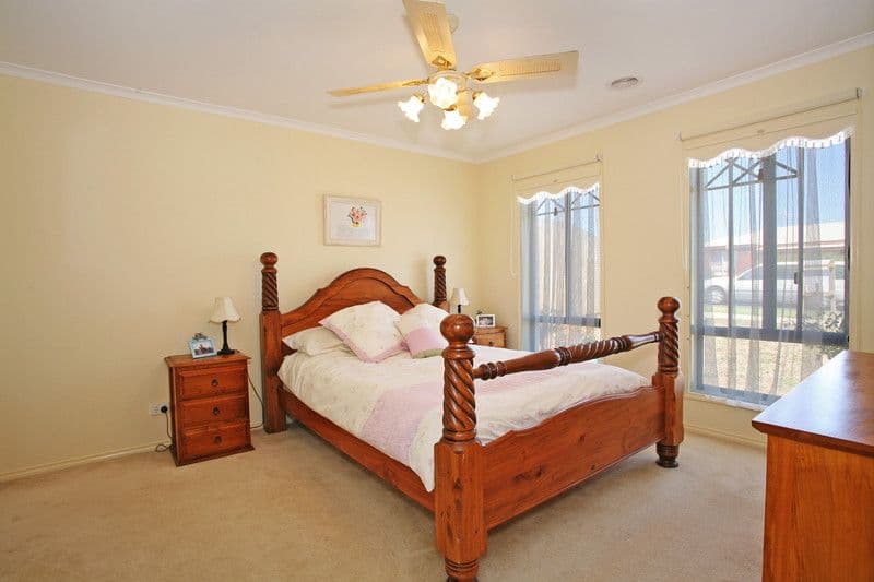 11 Ghazeepore Road, WAURN PONDS VIC 3216, Waurn Ponds - Thumbnail 7