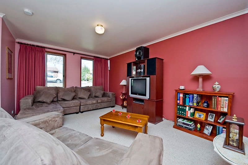 15 Ironbark Crescent, BANKS ACT 2906, Banks - Thumbnail 2