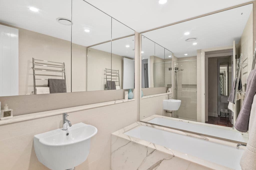160 Jefferson Lane, Palm Beach QLD 4221, Palm Beach - Thumbnail 8