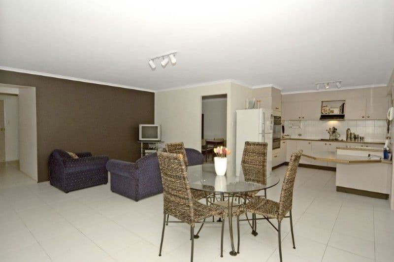 19 Avondale Road, SINNAMON PARK QLD 4073, Sinnamon Park - Thumbnail 2