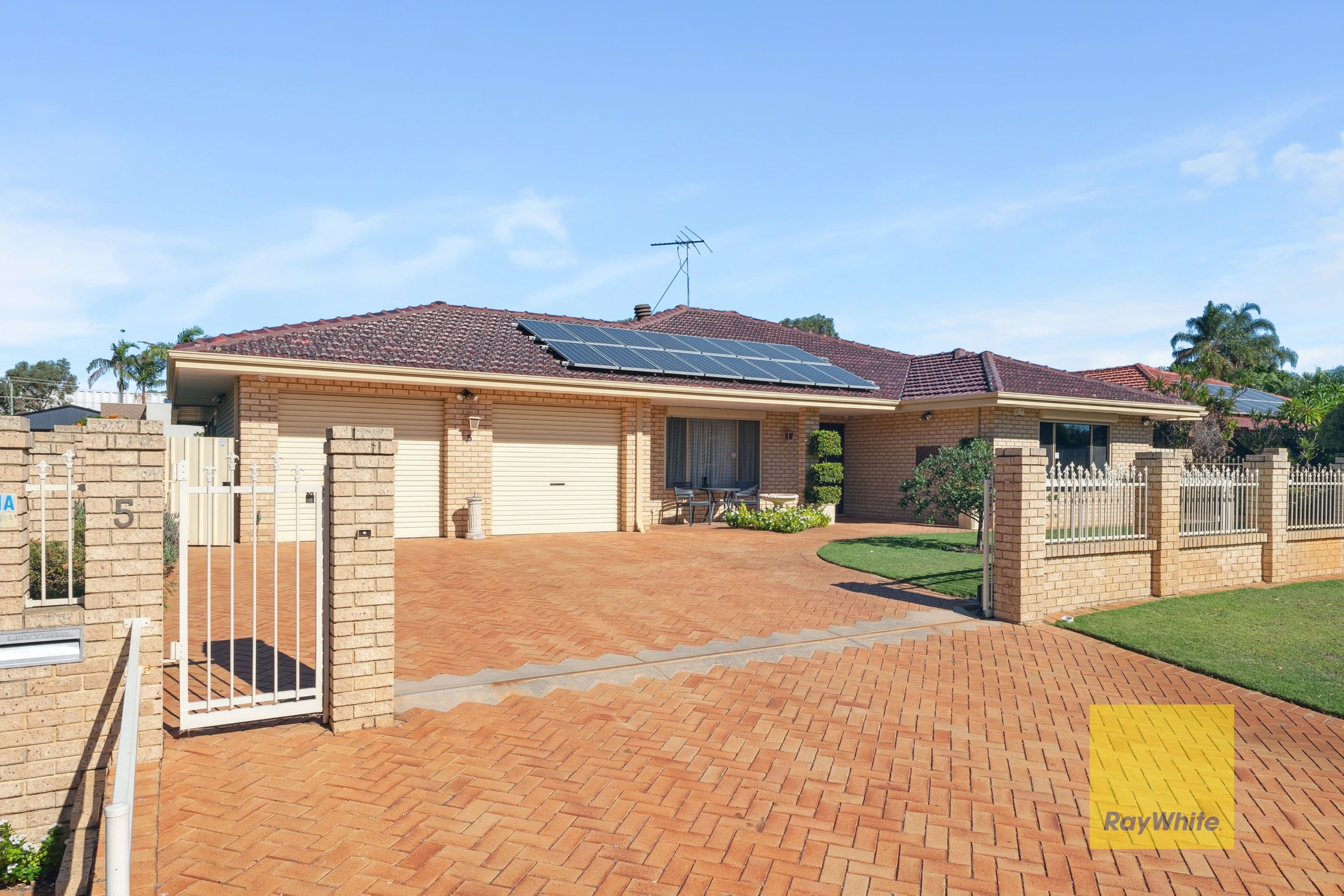 5 Farmers Green, Beechboro WA 6063, Beechboro - Thumbnail 3