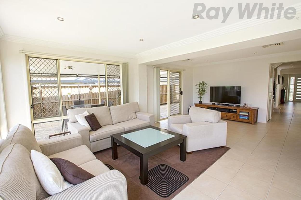 90 Carmichael Drive, West Hoxton NSW 2171, West Hoxton - Thumbnail 5