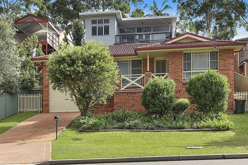 210 Lakedge Avenue, BERKELEY VALE NSW 2261, Berkeley Vale - Image 1