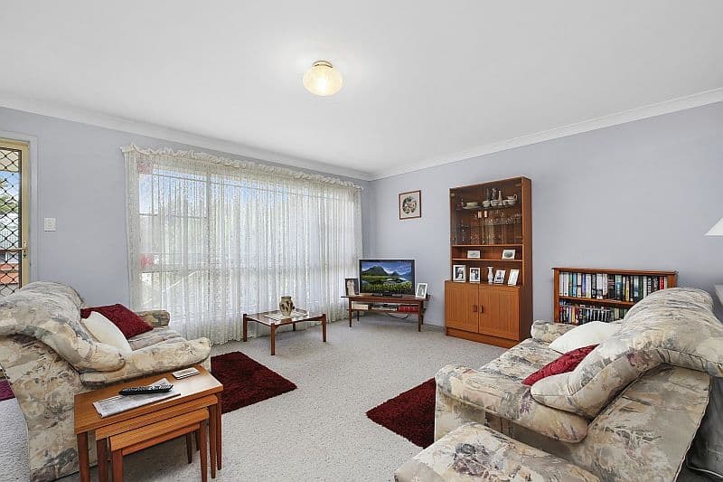 210 Lakedge Avenue, BERKELEY VALE NSW 2261, Berkeley Vale - Thumbnail 2