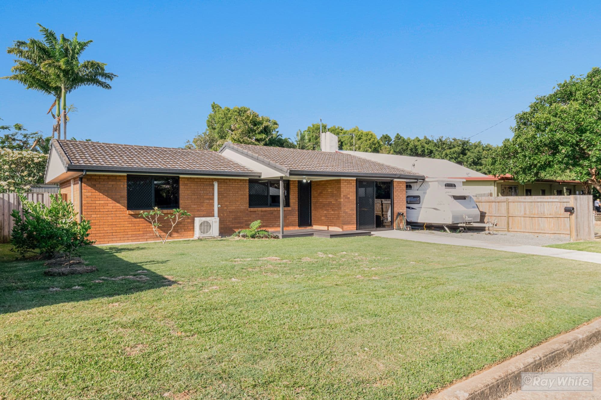 37 William Street, Yeppoon QLD 4703, Yeppoon - Thumbnail 2