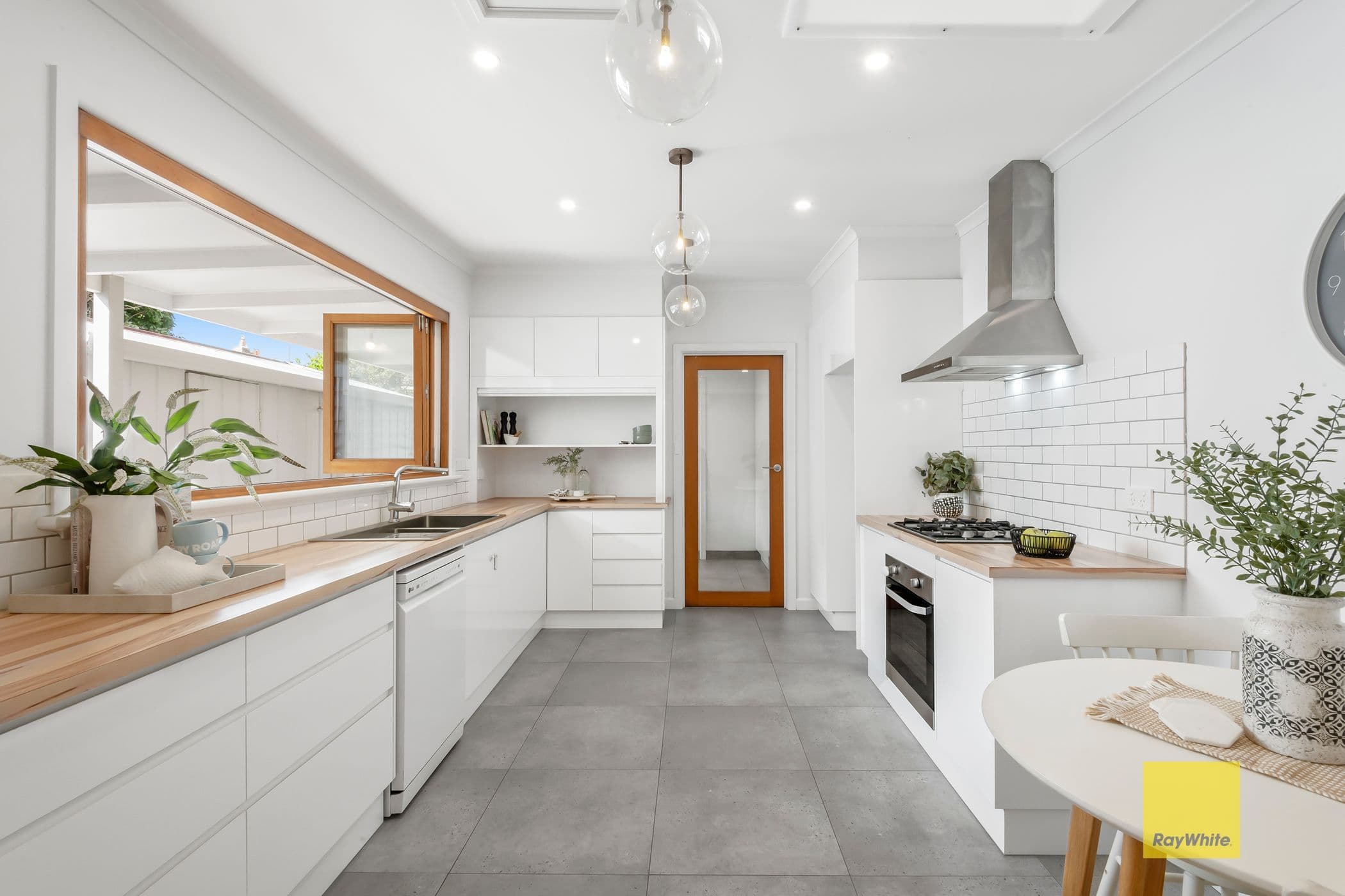 41 Weller Street, Geelong West VIC 3218, Geelong West - Thumbnail 2