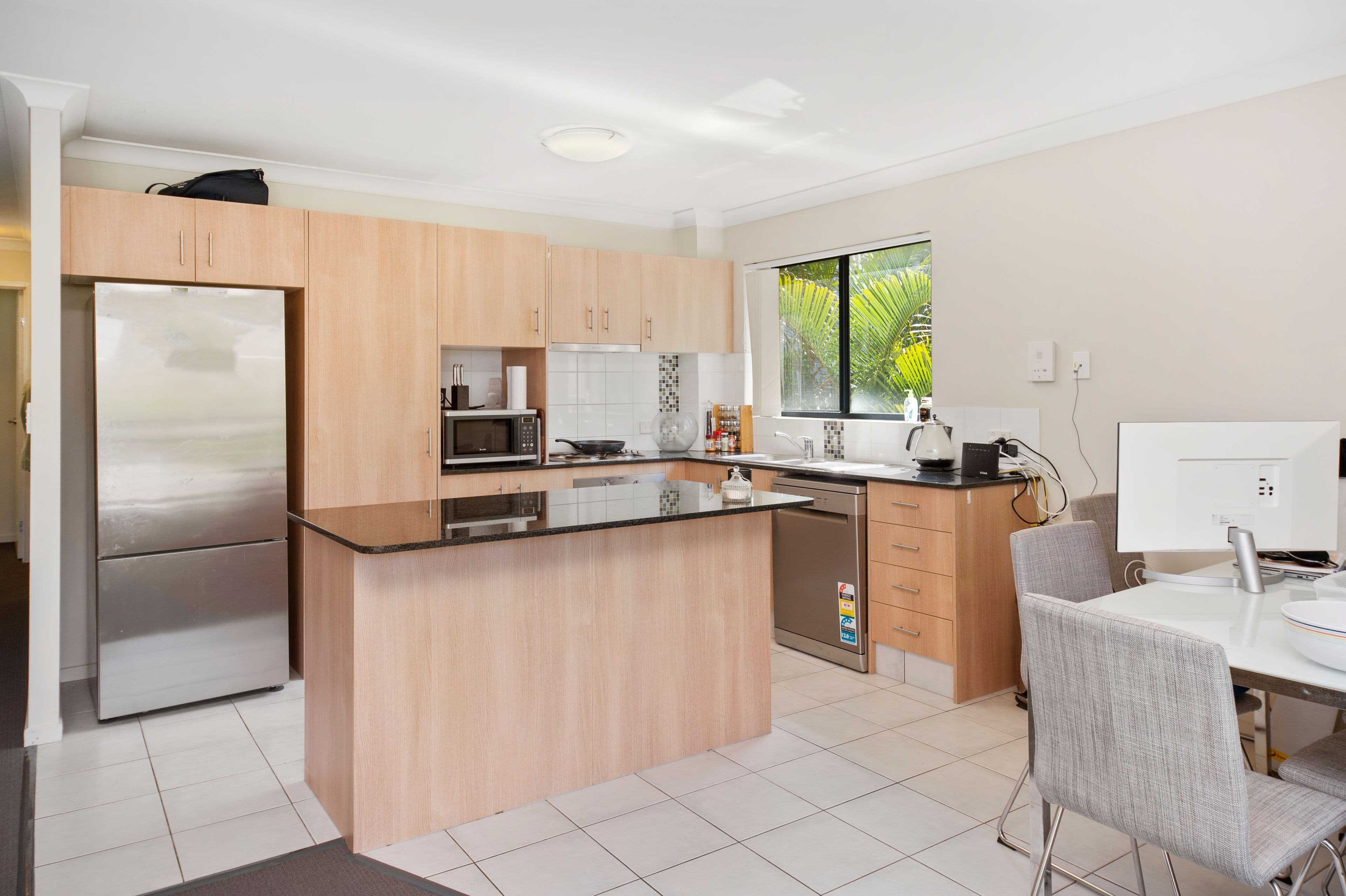 46-48 Lenneberg Street, Southport QLD 4215, Southport - Thumbnail 2