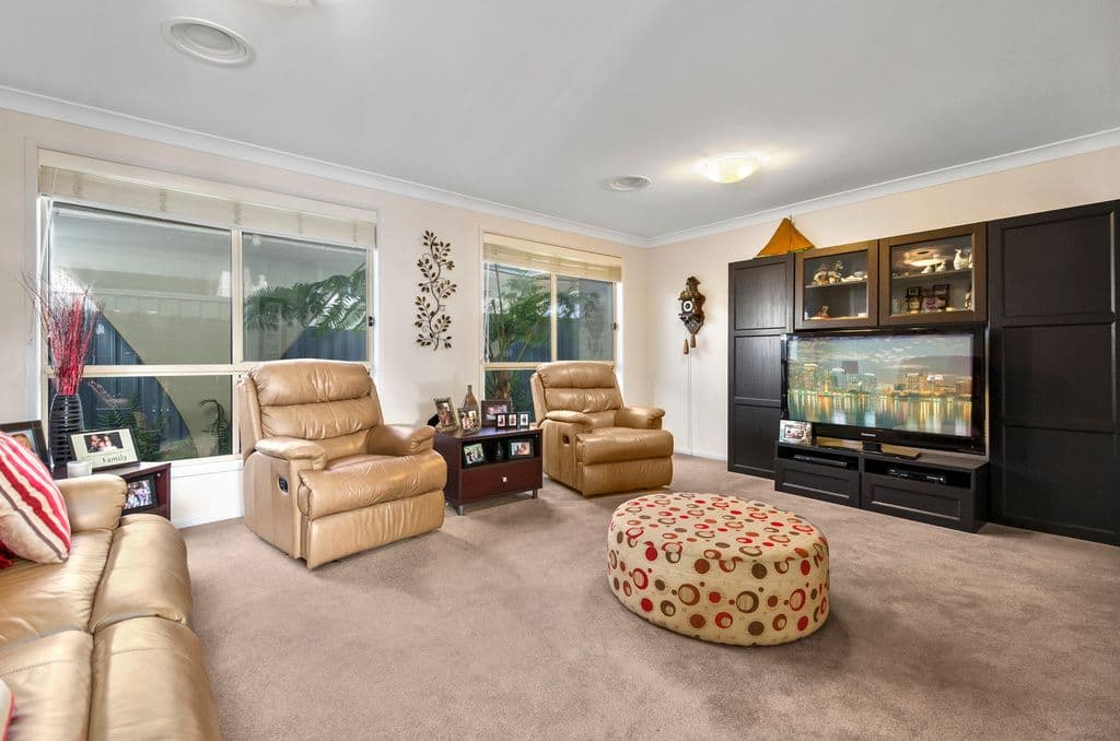1 Penterong Way, Haywards Bay - Thumbnail 5