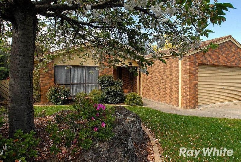 13 Calder Way, WANTIRNA SOUTH VIC 3152, Wantirna South - Image 1