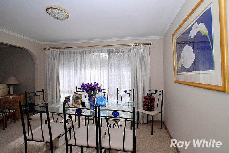 13 Calder Way, WANTIRNA SOUTH VIC 3152, Wantirna South - Thumbnail 4