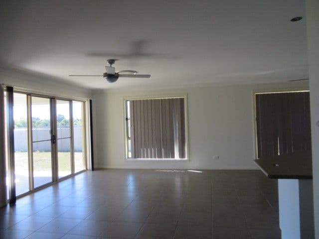 20 Bassett Court, Roma QLD 4455, Roma - Thumbnail 2