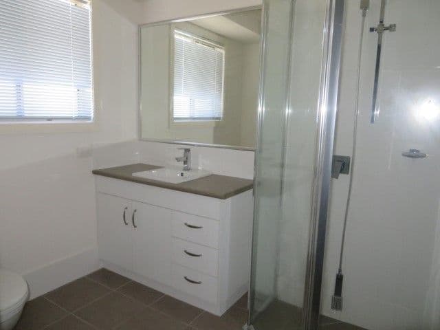 20 Bassett Court, Roma QLD 4455, Roma - Thumbnail 4