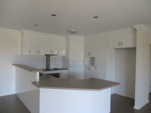 20 Bassett Court, Roma QLD 4455, Roma - Thumbnail 7