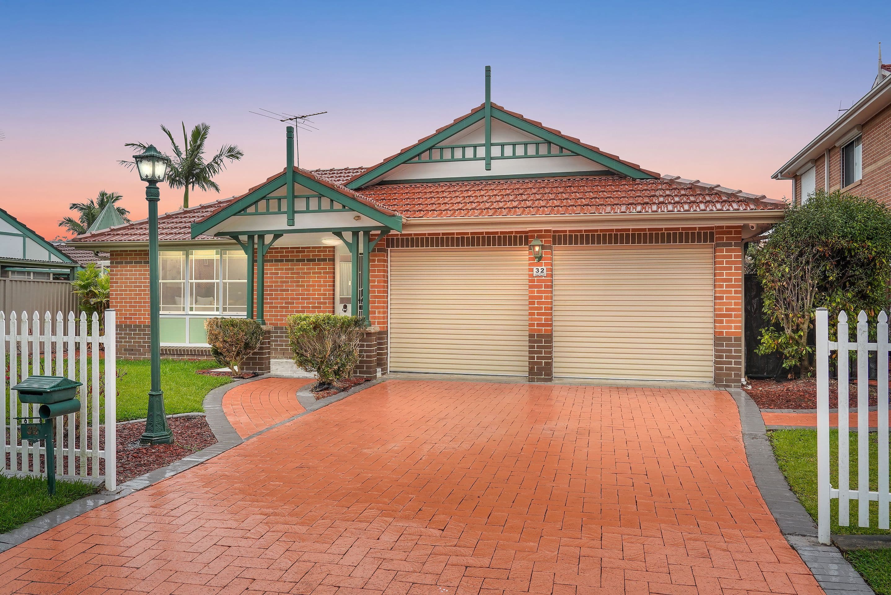 32 Hampton Crescent, Prospect NSW 2148, Prospect - Image 1