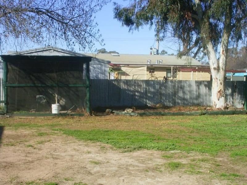 76 Russell Street, HOWLONG NSW 2643, Howlong - Thumbnail 3