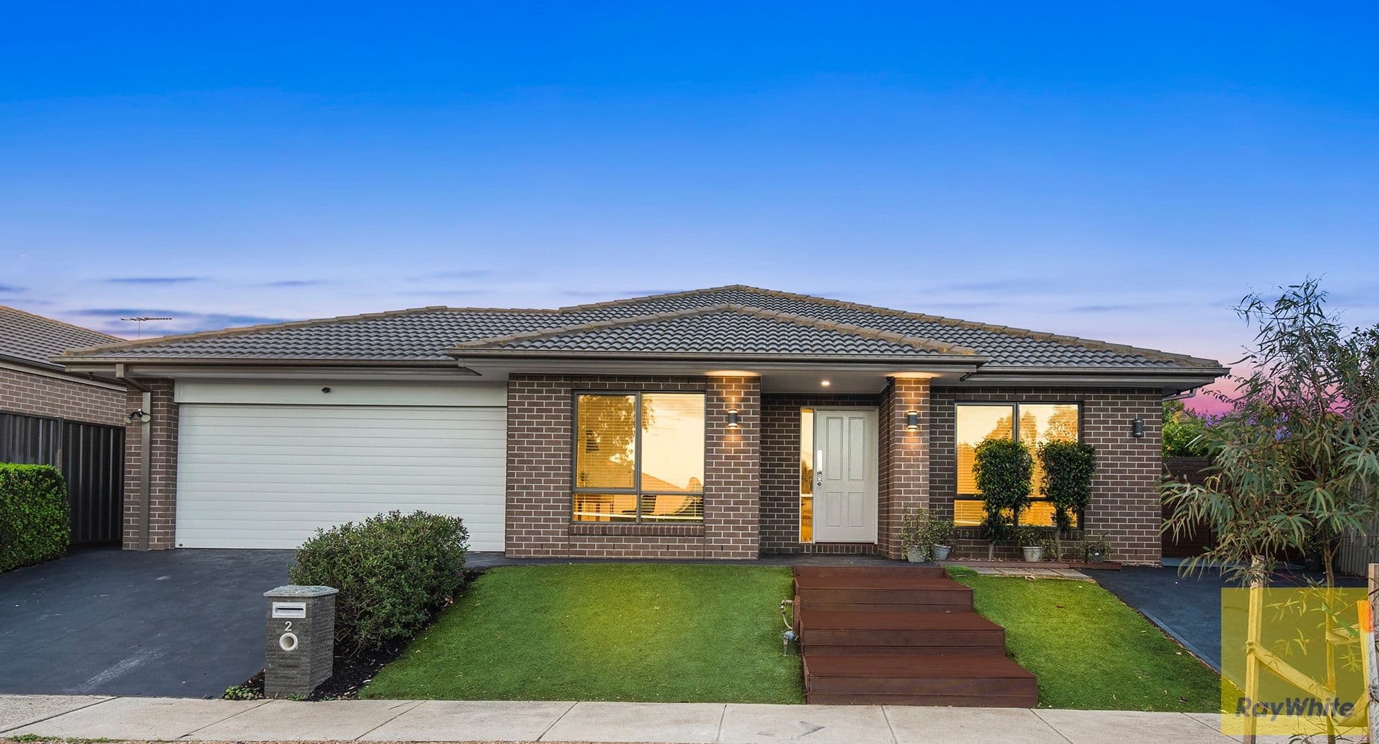 2 Montezuma Avenue, Truganina VIC 3029, Truganina - Thumbnail 2