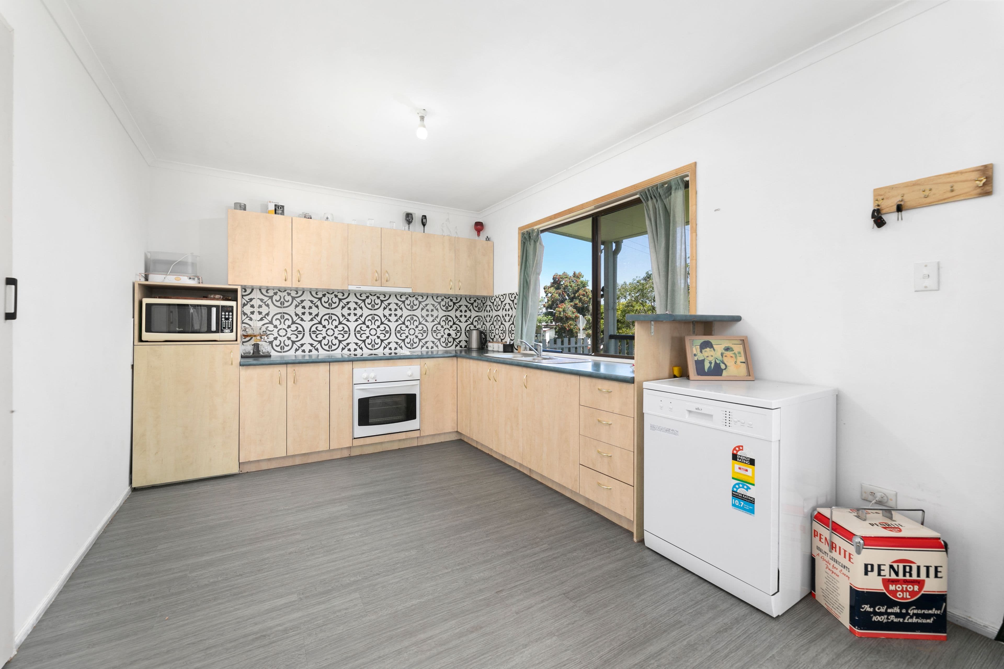 9 Graham Street, Kilcoy QLD 4515, Kilcoy - Thumbnail 5