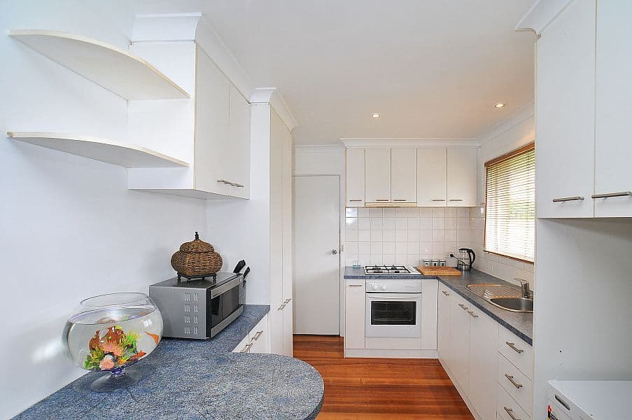 99 Scoresby Road, BAYSWATER VIC 3153, Bayswater - Thumbnail 3