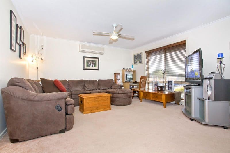 18 Trenton Parade, ST ALBANS PARK VIC 3219, St Albans Park - Thumbnail 4