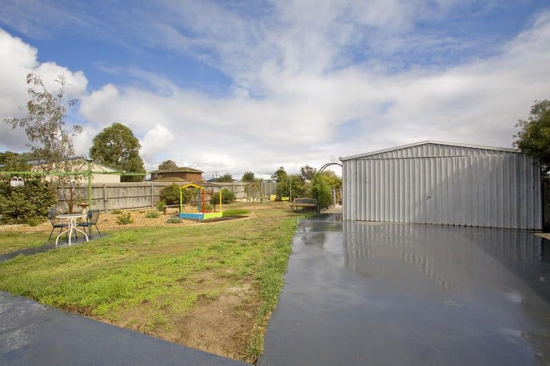 18 Trenton Parade, ST ALBANS PARK VIC 3219, St Albans Park - Thumbnail 8