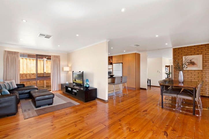 3 Camira Close, DONCASTER EAST VIC 3109, Doncaster East - Thumbnail 5