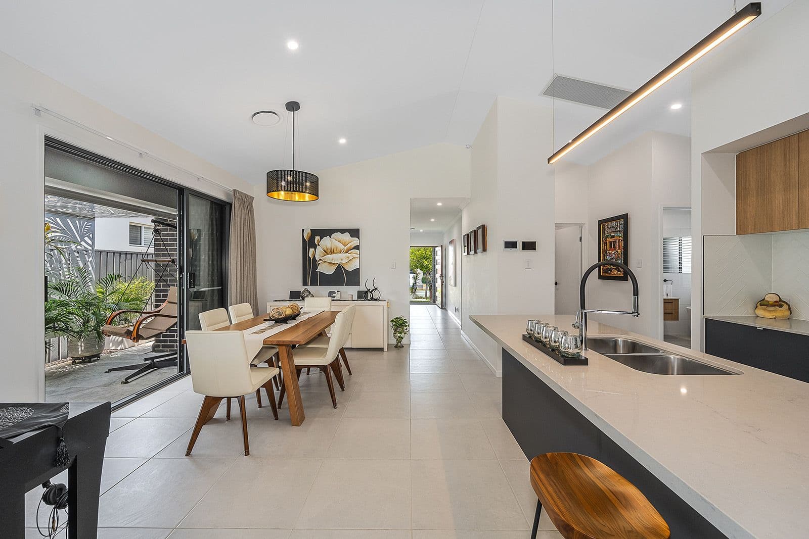 22 Aegean Avenue, Newport QLD 4020, Newport - Thumbnail 8