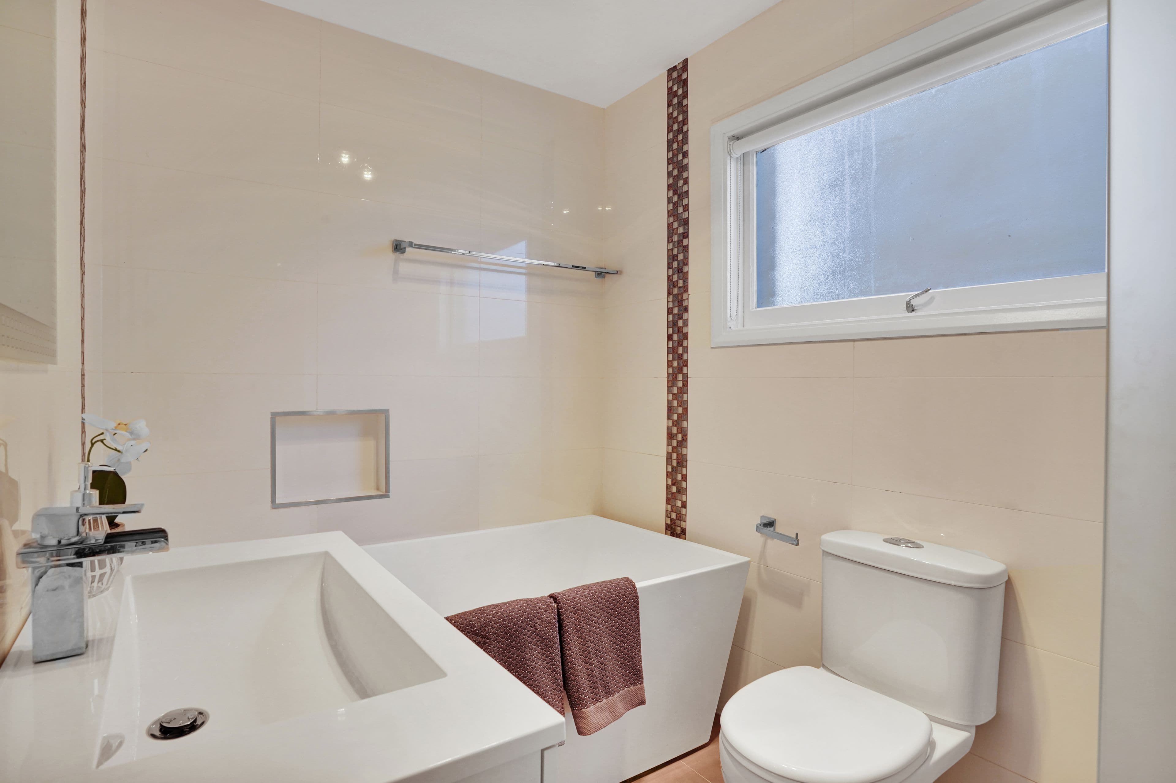 32 Olola Avenue, Castle Hill NSW 2154, Castle Hill - Thumbnail 5