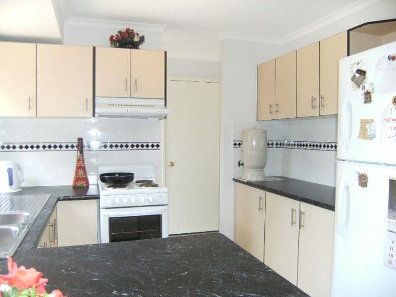 3 Fadden Close, ARUNDEL QLD 4214, Arundel - Thumbnail 4