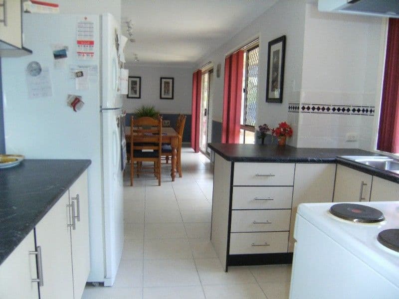 3 Fadden Close, ARUNDEL QLD 4214, Arundel - Thumbnail 6