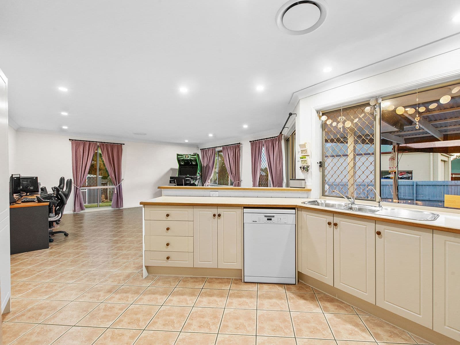 11 Haly Court, Petrie QLD 4502, Petrie - Thumbnail 6