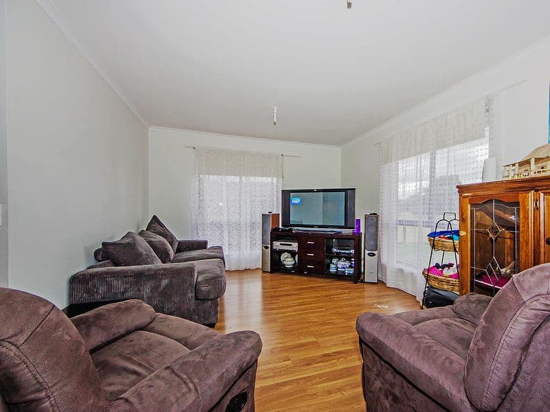 1 Pitta Close, WERRIBEE VIC 3030, Werribee - Thumbnail 2