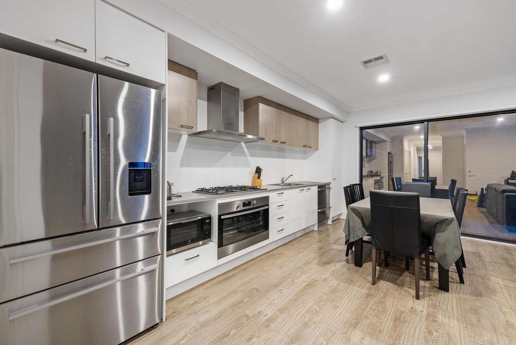 33 Wedgebill Circuit, Werribee VIC 3030, Werribee - Thumbnail 4
