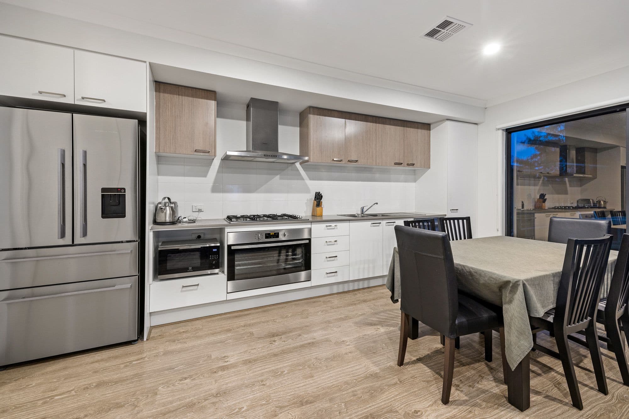 33 Wedgebill Circuit, Werribee VIC 3030, Werribee - Thumbnail 5