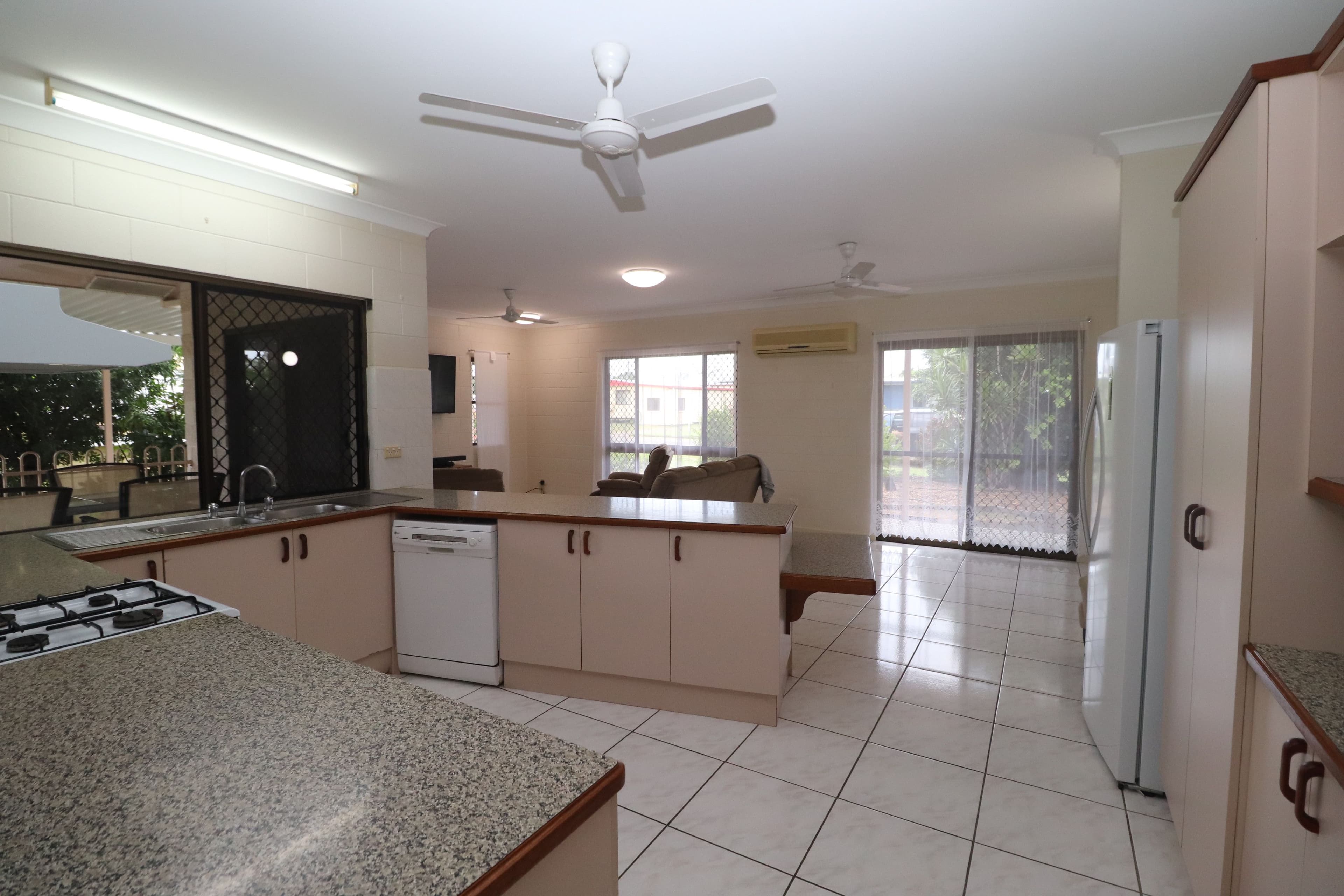 3 Whiting Street, Taylors Beach QLD 4850, Taylors Beach - Thumbnail 6