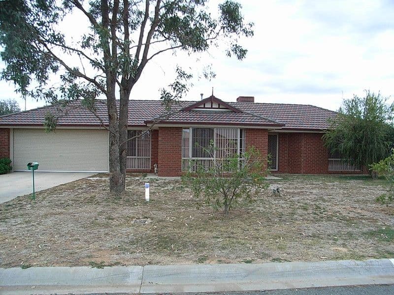 8 McLaren Drive, Moama NSW 2731, Moama - Image 1