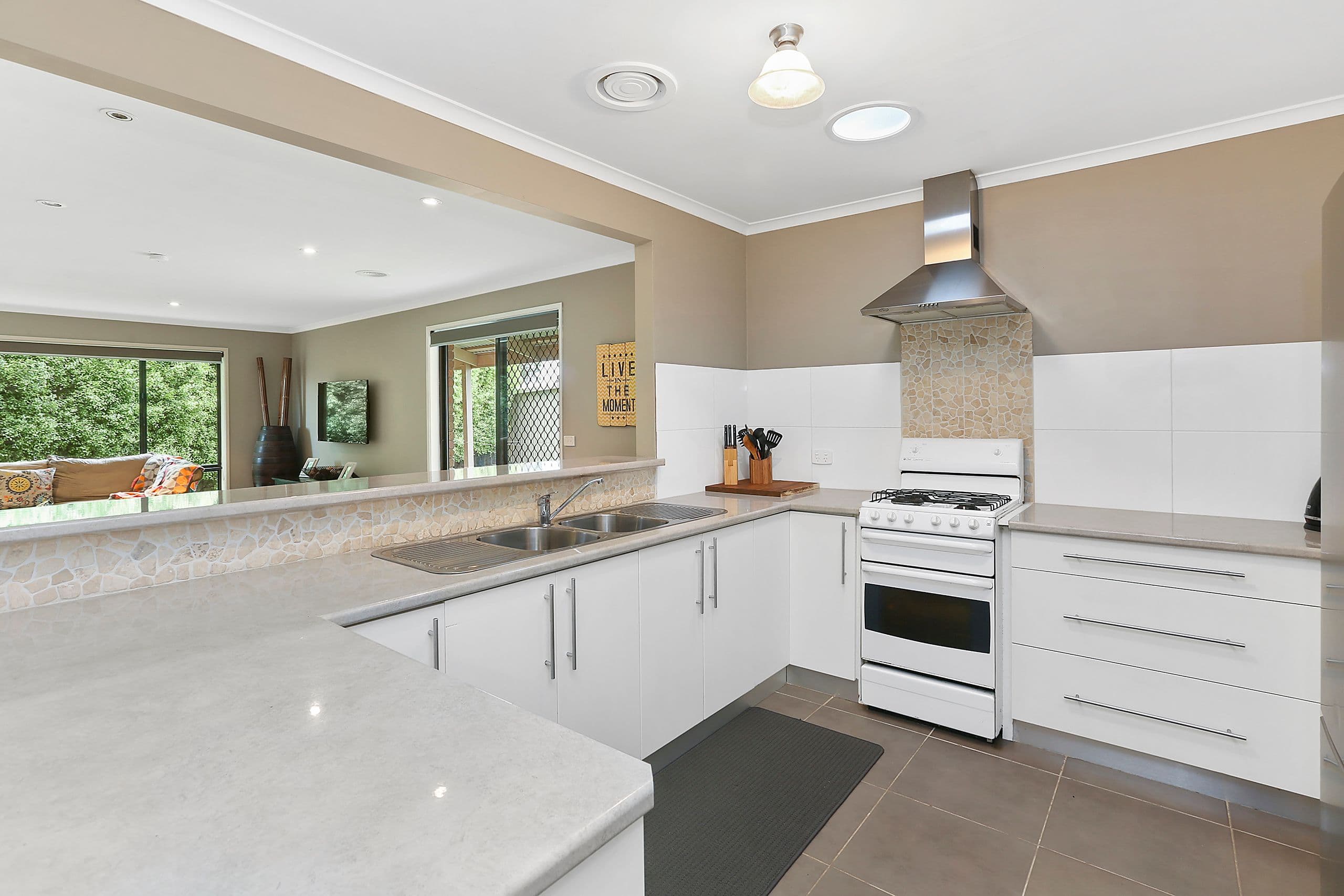 5 Wattle Place, Corio VIC 3214, Corio - Thumbnail 2