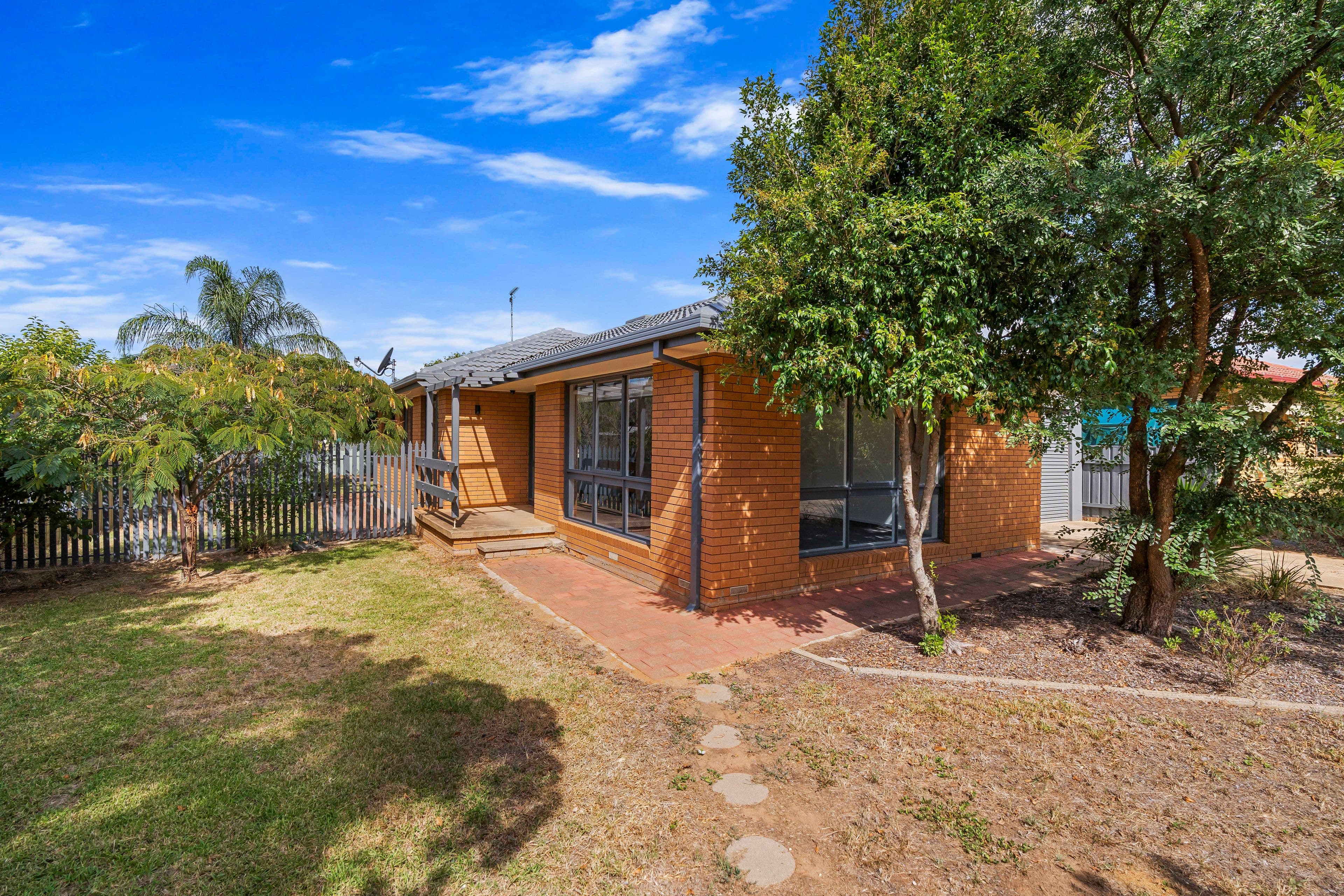 30 Dunn Avenue, FOREST HILL NSW 2651, Forest Hill - Image 1