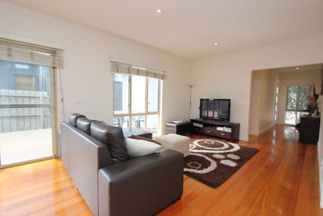 55 Chapel Street, Cowes VIC 3922, Cowes - Thumbnail 5