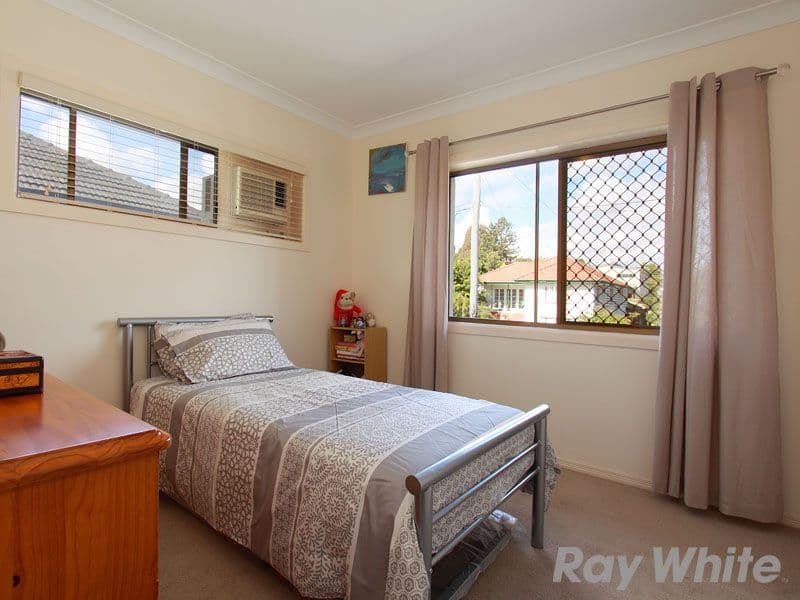 9 Kembla Street, WAVELL HEIGHTS QLD 4012, Wavell Heights - Thumbnail 8