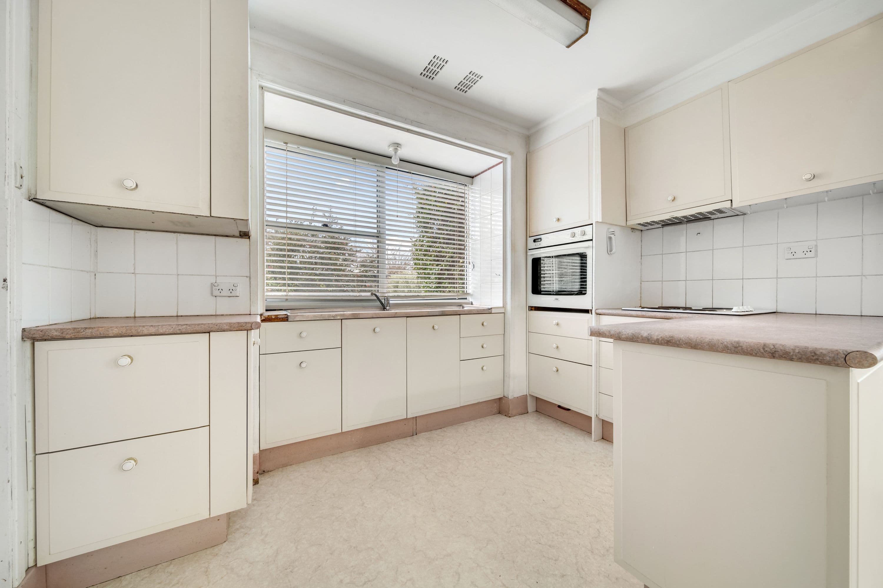 3 Crowther Place, Curtin ACT 2605, Curtin - Thumbnail 6