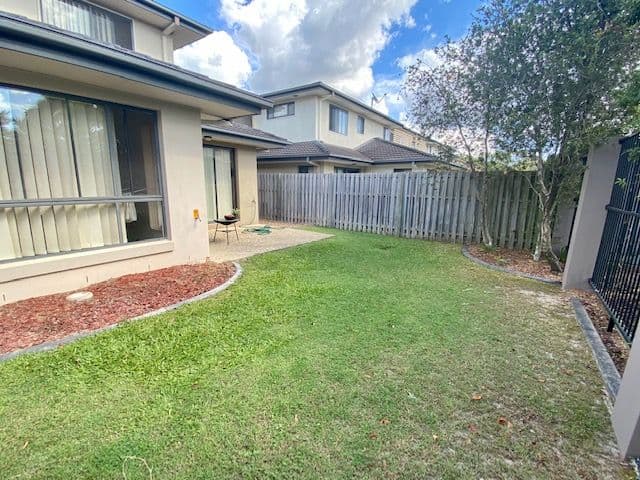 2 Catalina Way, Upper Coomera QLD 4209, Upper Coomera - Thumbnail 4