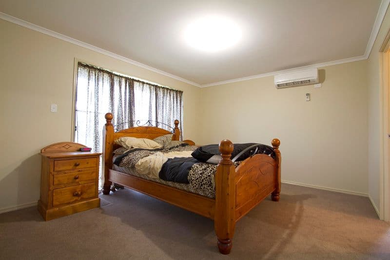8 Debbie Court, OAKEY QLD 4401, Oakey - Thumbnail 5