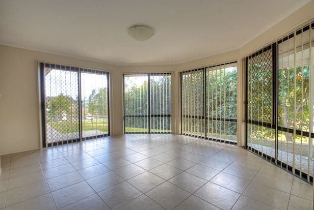 20 Krystyna Court, KARALEE QLD 4306, Karalee - Thumbnail 4