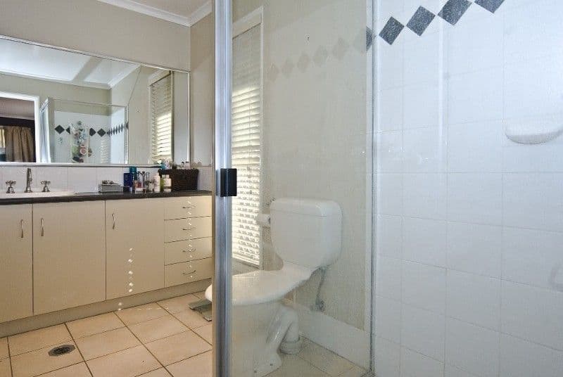 3 Cinnamon Drive, GLENVALE QLD 4350, Glenvale - Thumbnail 5