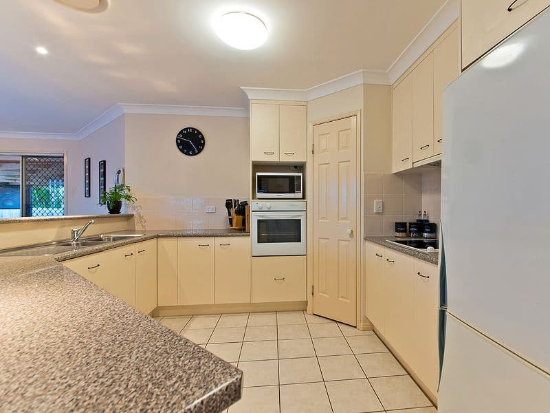 13 Mitchell Court, ROTHWELL QLD 4022, Rothwell - Thumbnail 8