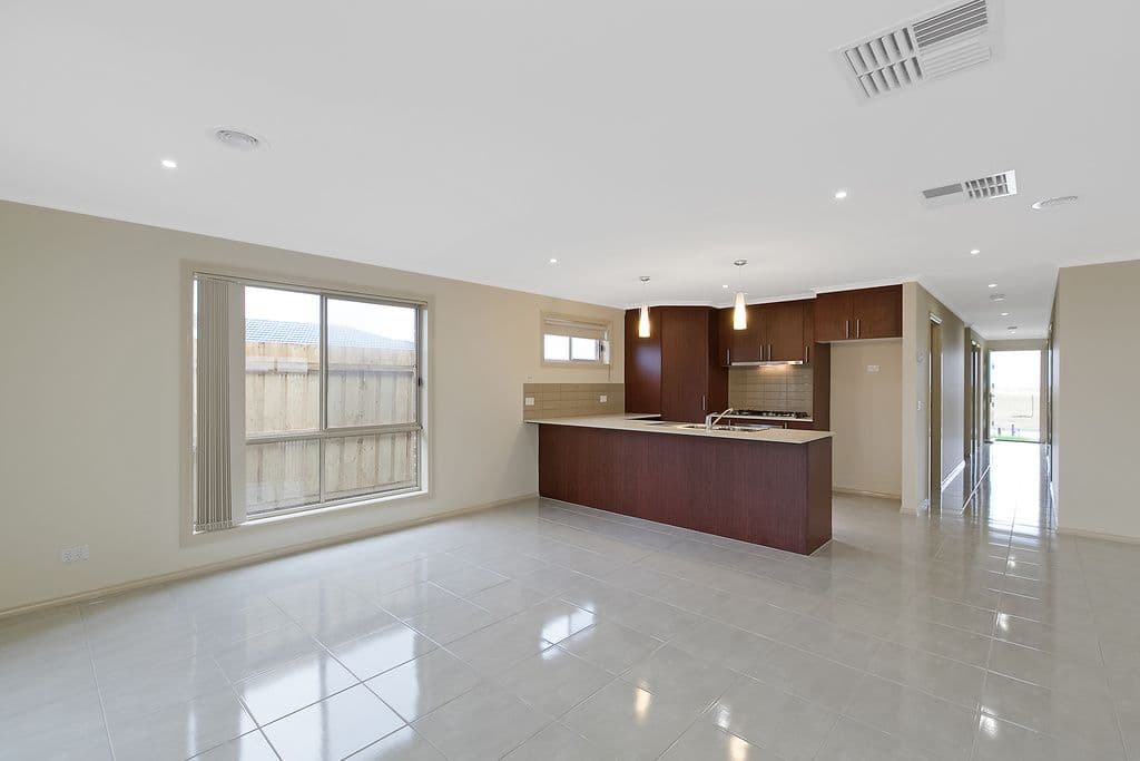 23 Plush Circuit, EPPING VIC 3076, Epping - Thumbnail 2