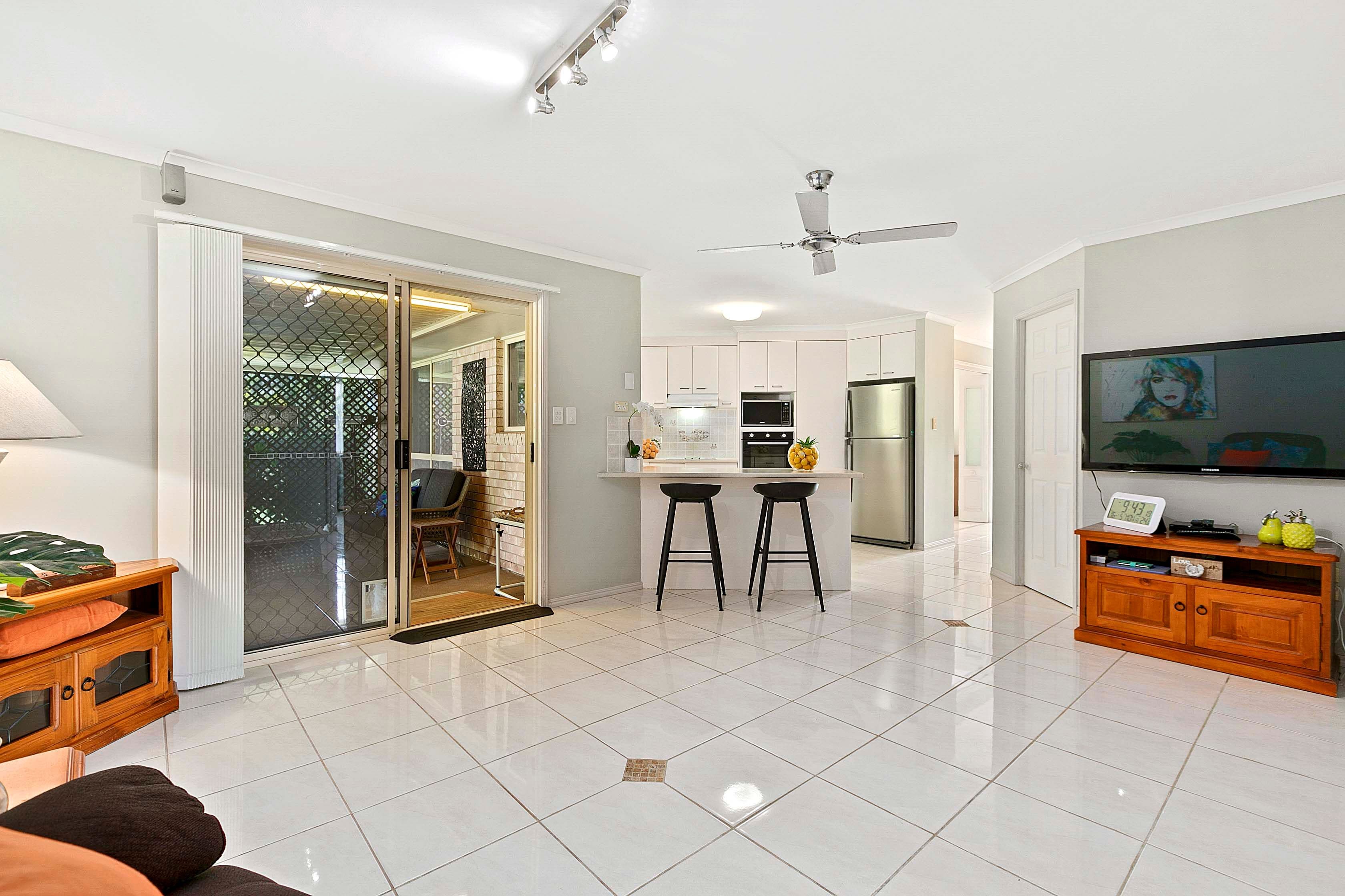 3 Magpie Court, Eli Waters QLD 4655, Eli Waters - Thumbnail 4