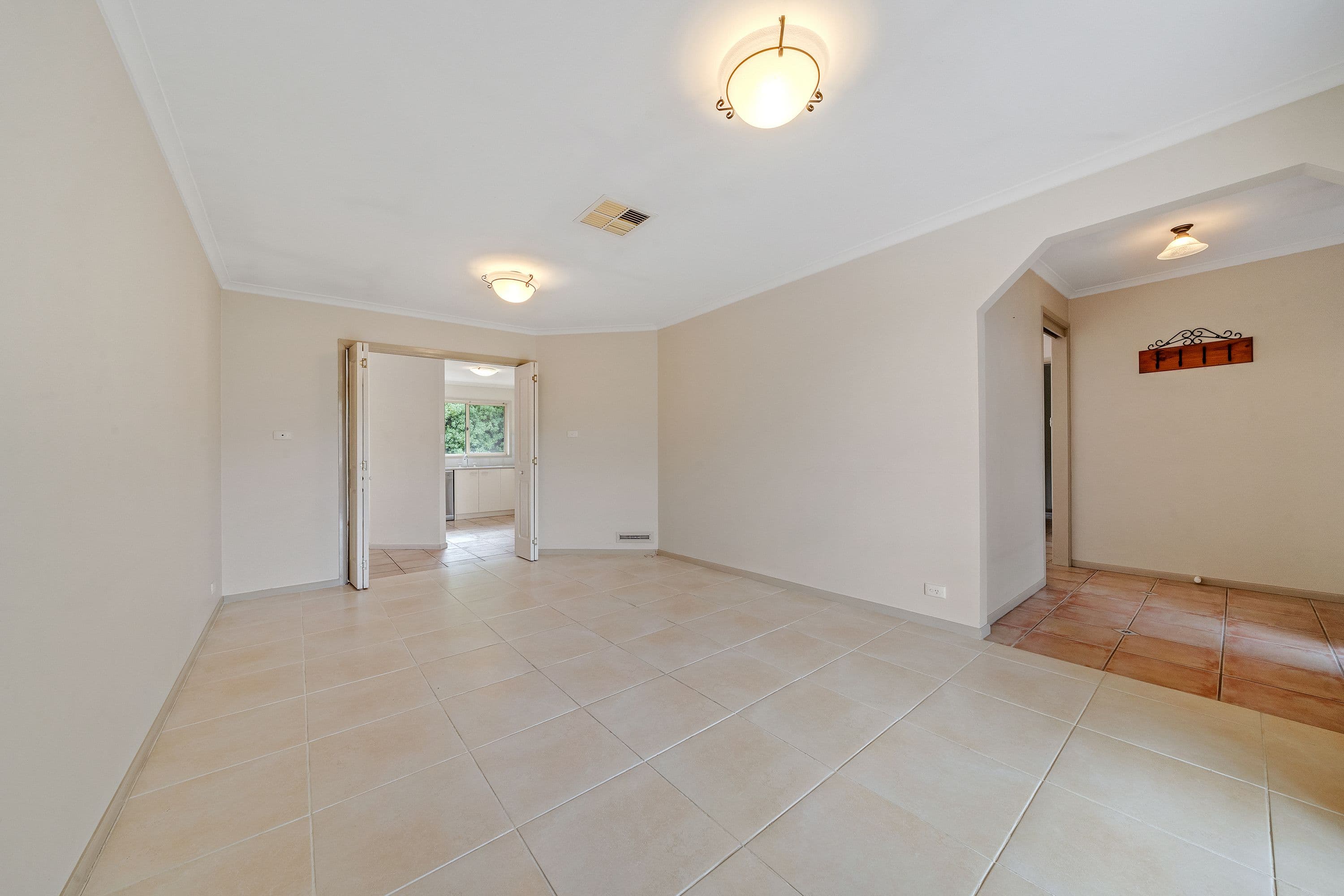 19 Templestowe Avenue, Conder ACT 2906, Conder - Thumbnail 5