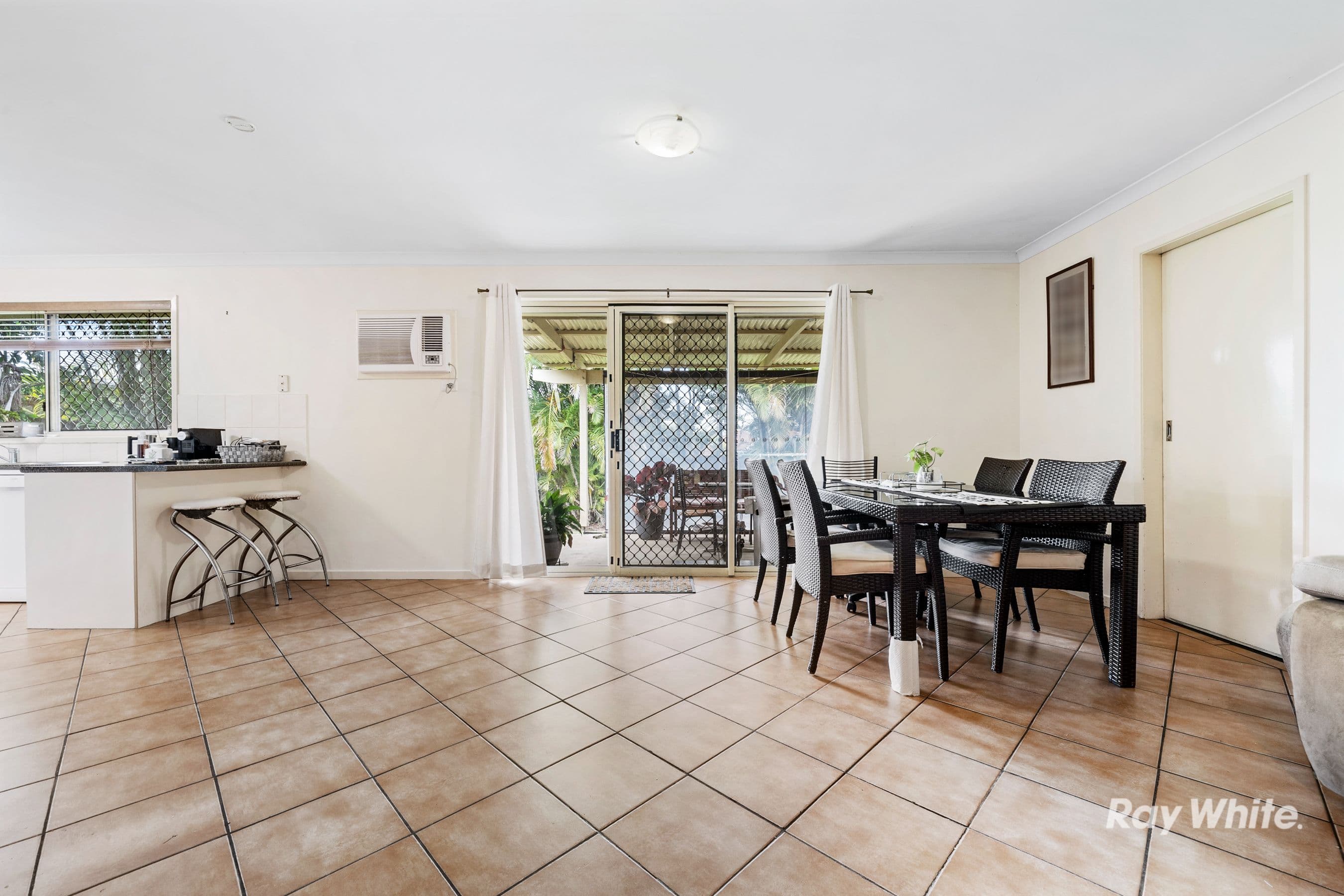 9 Isaac Court, Hillcrest QLD 4118, Hillcrest - Thumbnail 7