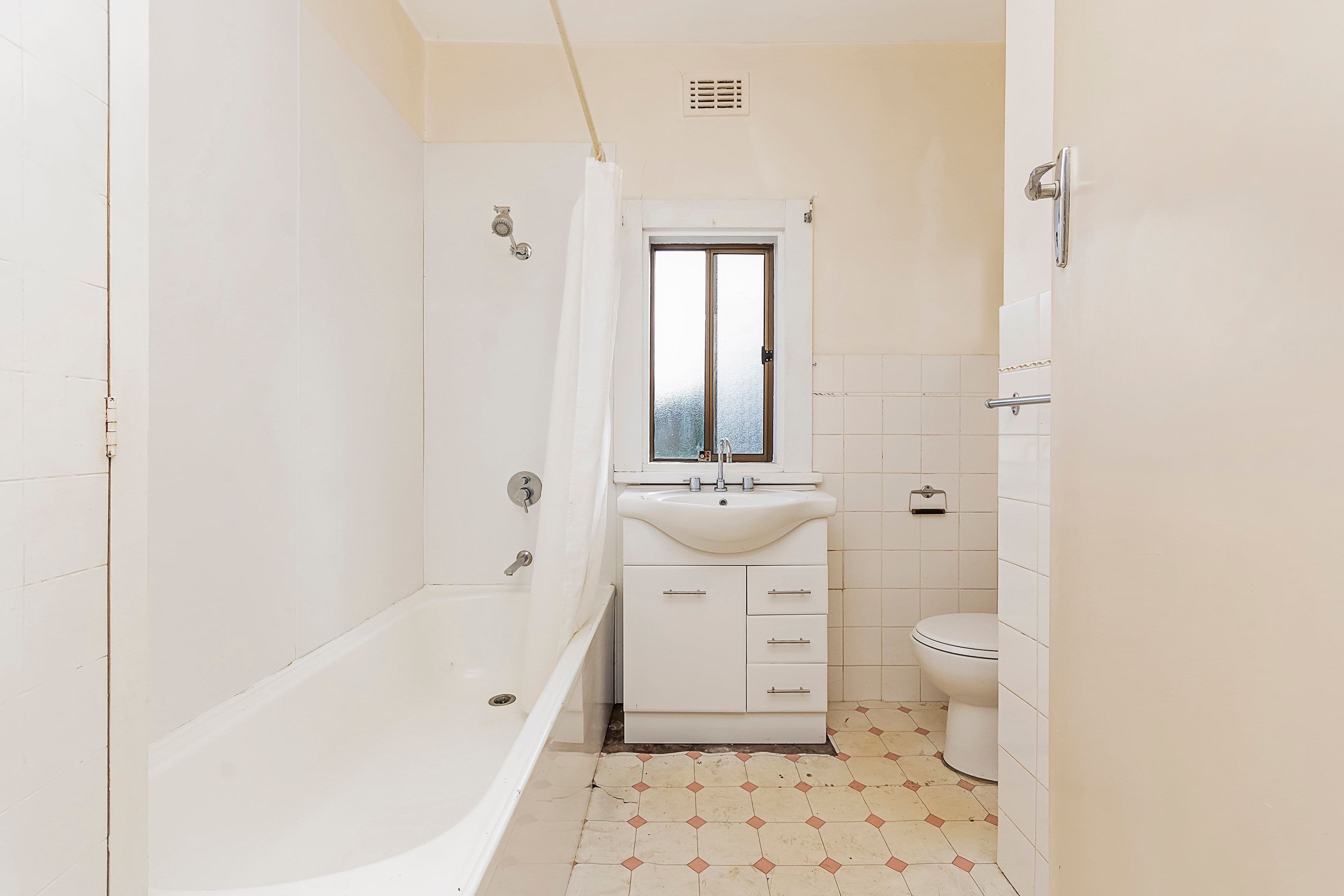 4 Foch Street, Mowbray TAS 7248, Mowbray - Thumbnail 6